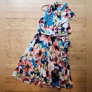 Karina Ruby sleeveless floral dress M/L
